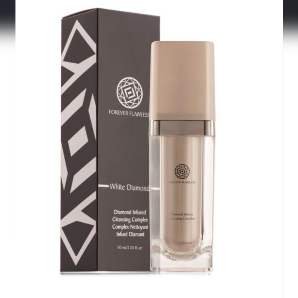 Forever Flawless Diamond Infused Cleansing Complex